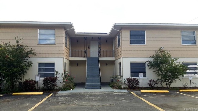 228 Pleasant Grove Rd in Inverness, FL - Foto de edificio - Building Photo