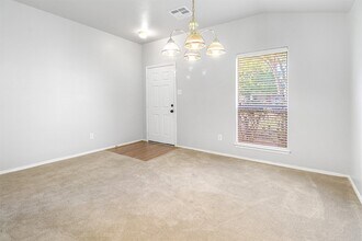 18218 Wild Orchid Dr in Houston, TX - Foto de edificio - Building Photo