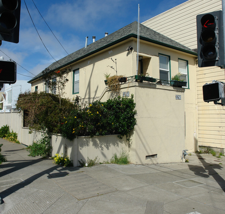 3298 San Jose Ave in Daly City, CA - Building Photo