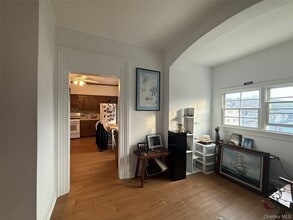 5 Wood Ct in Tarrytown, NY - Building Photo - Building Photo