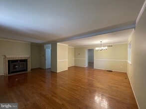 11859 New Country Ln in Columbia, MD - Building Photo - Building Photo