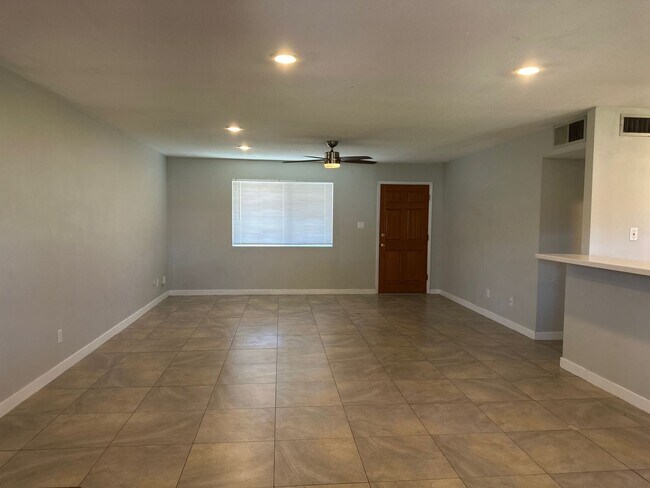 property at 18 E Cairo Dr