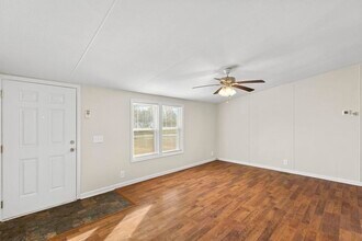 137 Wendy Hill Ln in Sneads Ferry, NC - Building Photo - Building Photo