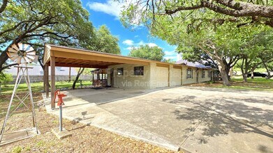 7609 Linkside St in San Antonio, TX - Building Photo - Building Photo