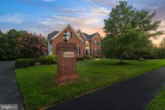 42294 Iron Bit Pl in Chantilly, VA - Building Photo - Building Photo