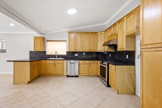 1167 Tierra Luna, Unit Q-86 in Walnut, CA - Building Photo - Building Photo