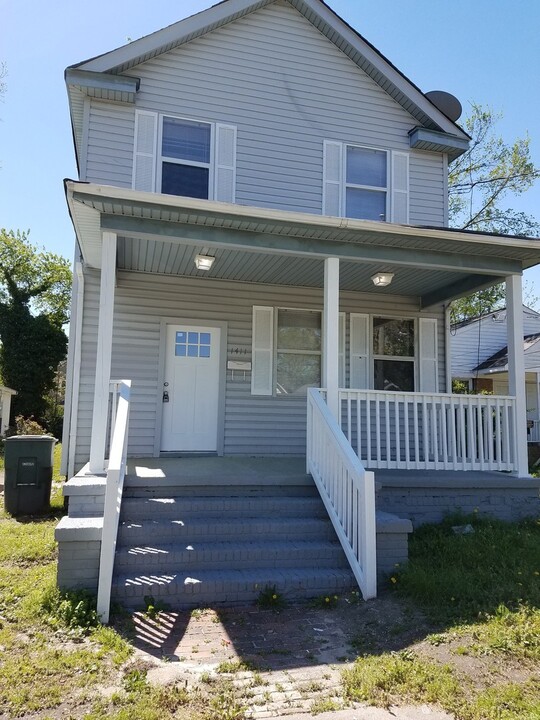 1411 W 39th St in Norfolk, VA - Building Photo