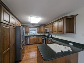 180 Pool Dr in Batesville, AR - Building Photo - Building Photo