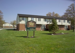 Willow Creek Apartments in Tiffin, OH - Building Photo - Building Photo