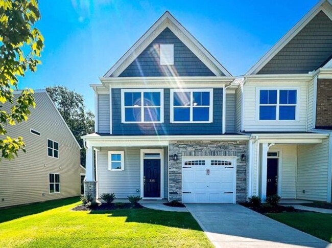 property at 325 Dipsea Spg