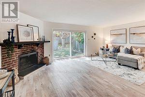 91-191 L'Amoreaux Dr in Toronto, ON - Building Photo - Building Photo