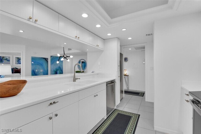 property at 6101 Pelican Bay Blvd