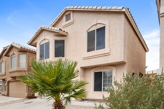 1434 E South Fork Dr in Phoenix, AZ - Building Photo - Building Photo