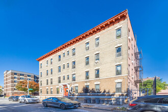 386 Belmont Ave in Brooklyn, NY - Foto de edificio - Building Photo