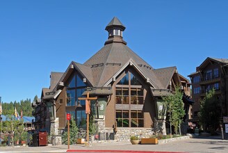 Iron Horse Lodge in Truckee, CA - Foto de edificio - Building Photo