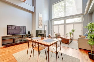 1760 W Wrightwood Ave, Unit 115 in Chicago, IL - Foto de edificio - Building Photo