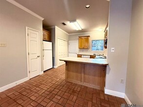 5130 Highland Rd in Baton Rouge, LA - Building Photo - Building Photo