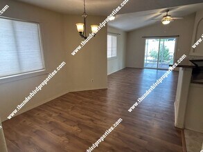 8405 Vista Estrella Ln SW in Albuquerque, NM - Building Photo - Building Photo