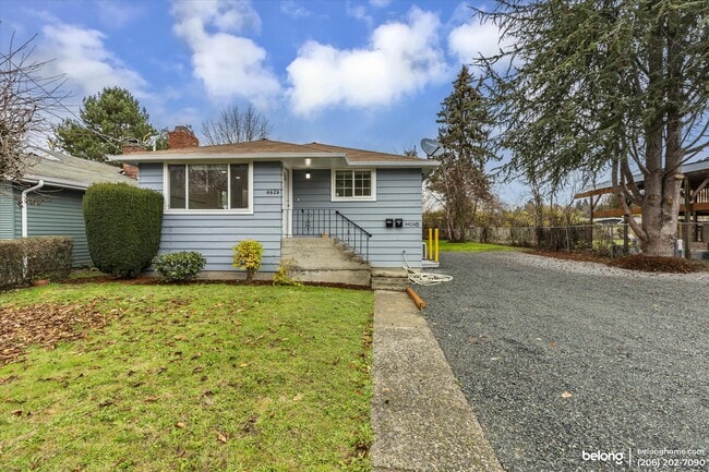 4424 S Holly St in Seattle, WA - Building Photo - Building Photo