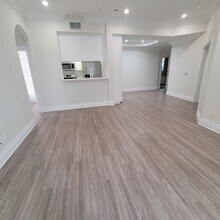 2669 S Barrington Ave in Los Angeles, CA - Building Photo - Building Photo