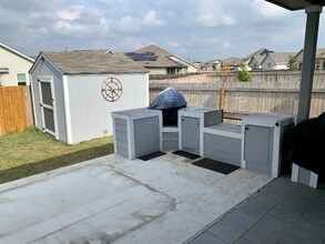 6727 Hibiscus Falls in San Antonio, TX - Building Photo - Building Photo