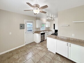 4212 Cleveland Ave in San Diego, CA - Building Photo - Building Photo