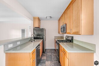 3996 Berryman Ave in Los Angeles, CA - Building Photo - Building Photo