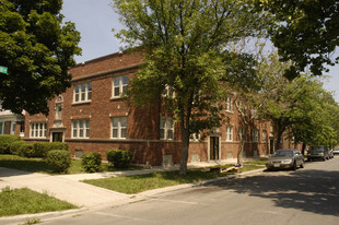 3005 N Kolmar Ave Apartments