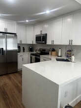 8480 SW 154th Cir Ct in Miami, FL - Building Photo - Building Photo