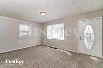 2031 Sharon Ave in Indianapolis, IN - Building Photo - Building Photo