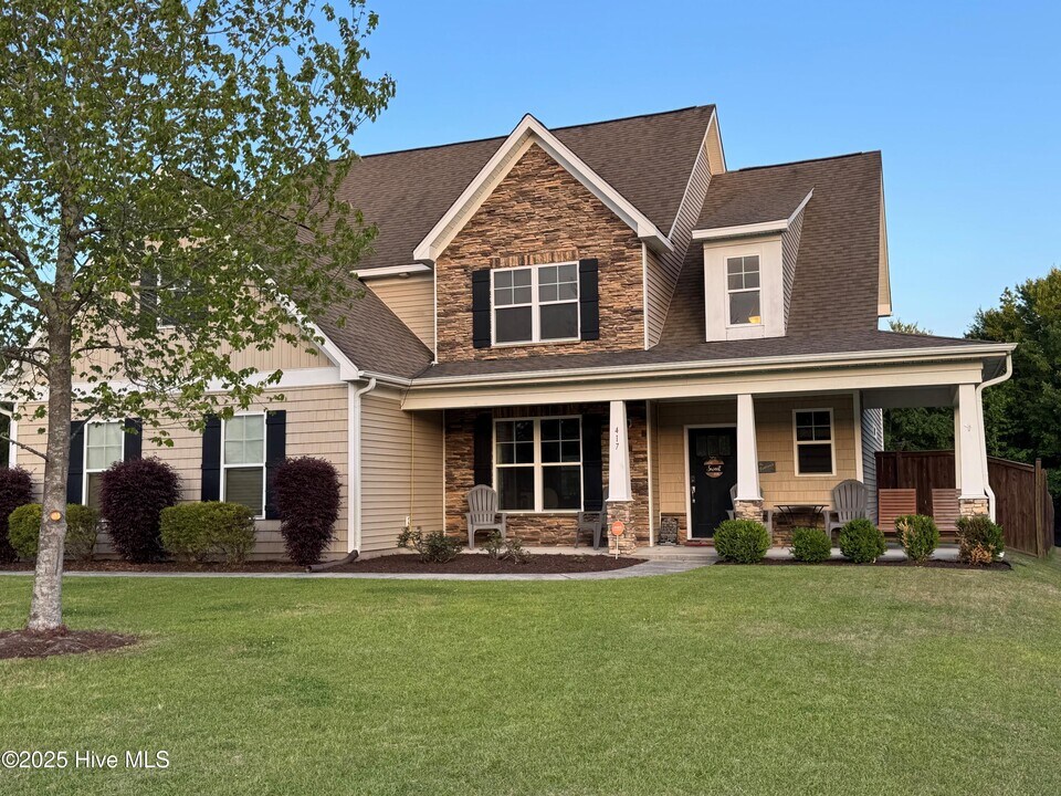 417 Wolfe Ln in Hubert, NC - Building Photo