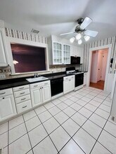 152b Apache Ln in Stratford, CT - Building Photo - Building Photo