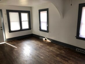 1629 Michigan st in Niles, MI - Foto de edificio - Building Photo