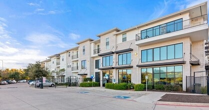 Lakeline Crossing Apartments in Cedar Park, TX - Building Photo - Building Photo