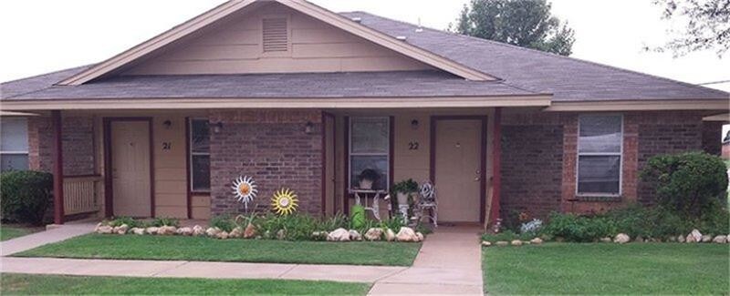 601 E Felt St in Brownfield, TX - Building Photo