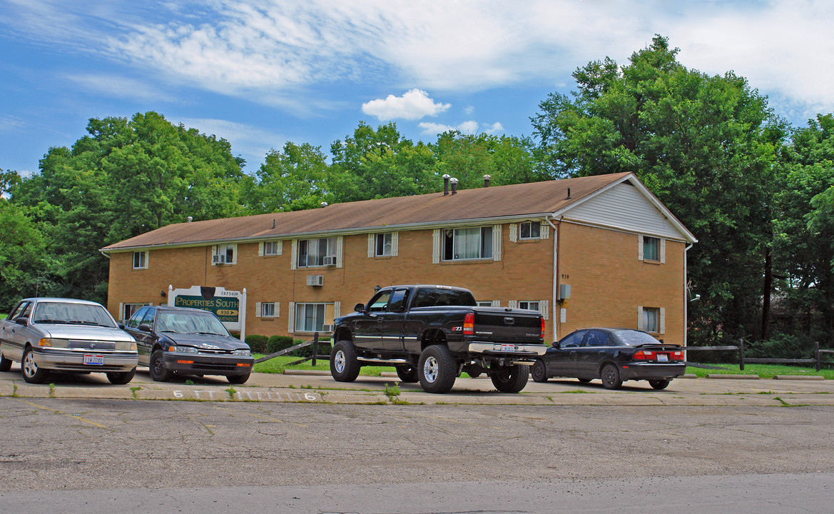 930-940 11th St in Miamisburg, OH - Building Photo