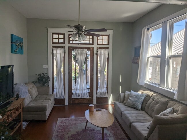 2810 Dabadie St, Unit Apt A in New Orleans, LA - Building Photo - Building Photo