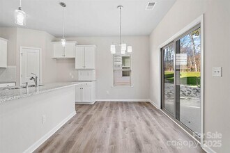 4909 Lebanon Dr in Charlotte, NC - Building Photo - Building Photo
