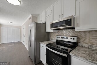 3502 Wilderness Dr in Powder Springs, GA - Building Photo - Building Photo
