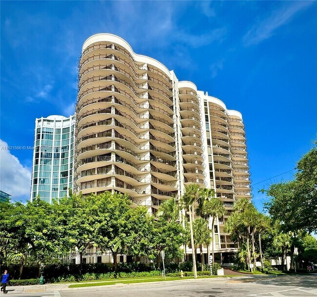 property at 2843 S Bayshore Dr