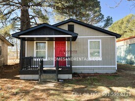 109 N Main in Searcy, AR - Building Photo