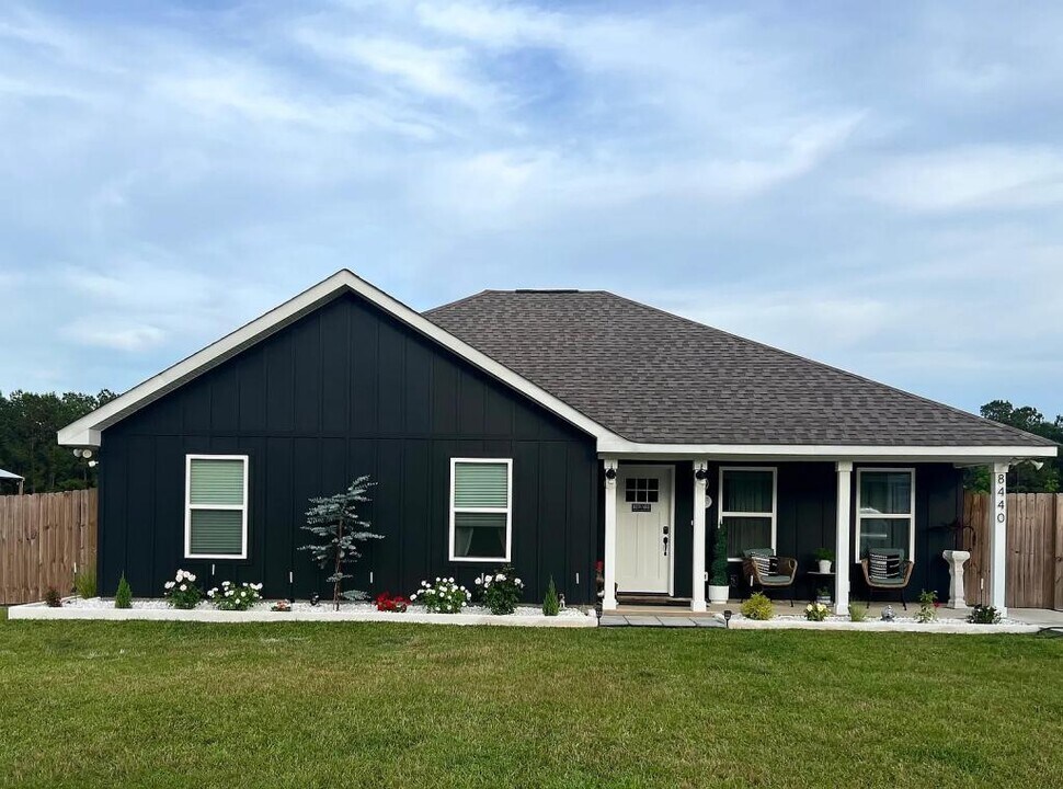 8440 Mint Julep Dr in Perkinston, MS - Building Photo
