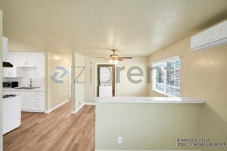 9226 Palm St in Bellflower, CA - Building Photo - Building Photo