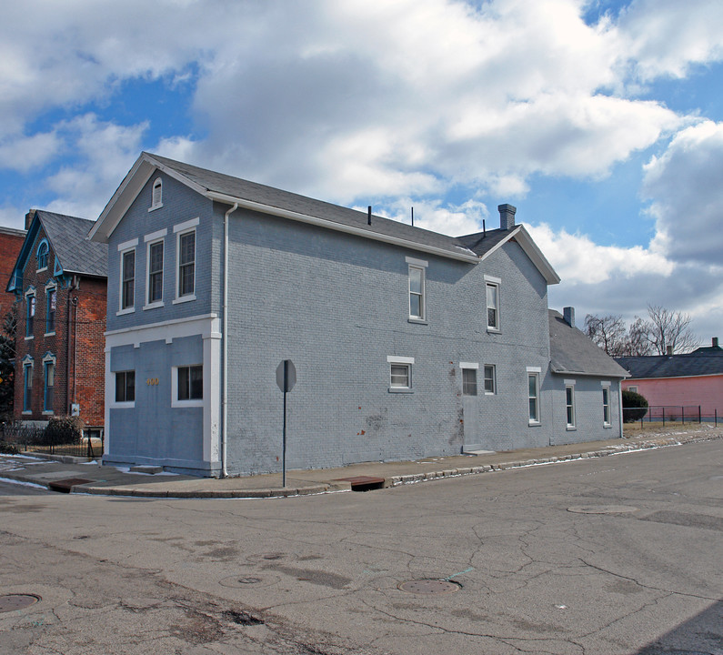 400 Hickory St in Dayton, OH - Building Photo