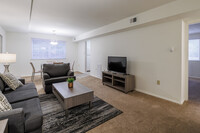 Oakridge Manor Apartments in Glen Burnie, MD - Foto de edificio - Interior Photo