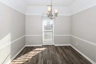 8708 Rhonda Cir N in Memphis, TN - Foto de edificio - Building Photo