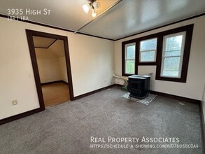 3935 High St in Everett, WA - Building Photo - Building Photo