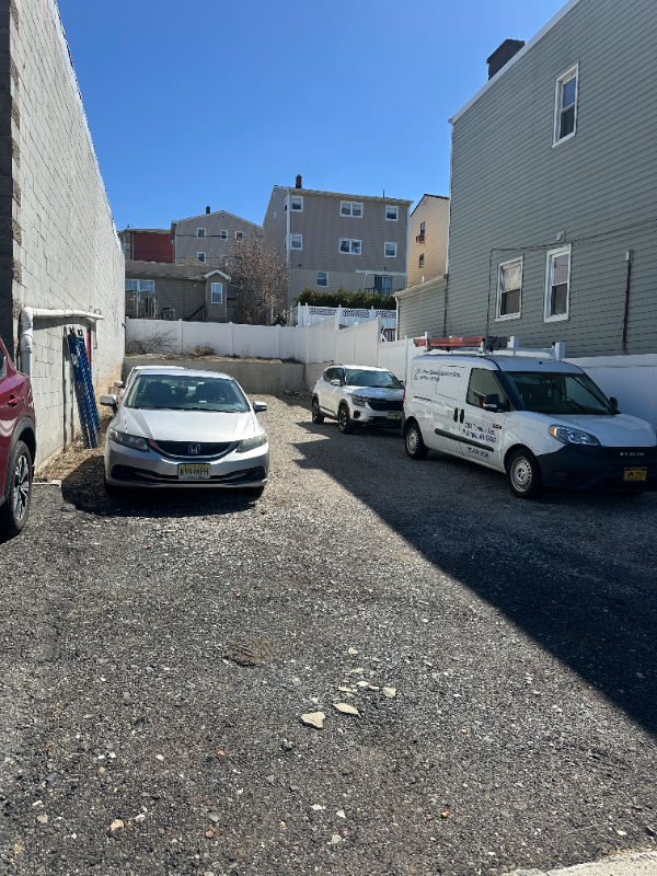 7204 Tonnelle Ave in North Bergen, NJ - Building Photo - Building Photo