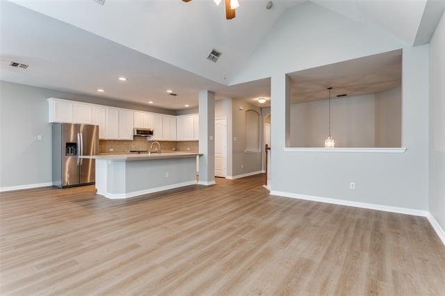 3725 Vienna St in Irving, TX - Building Photo - Building Photo