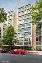 1260 21st St NW in Washington, DC - Building Photo
